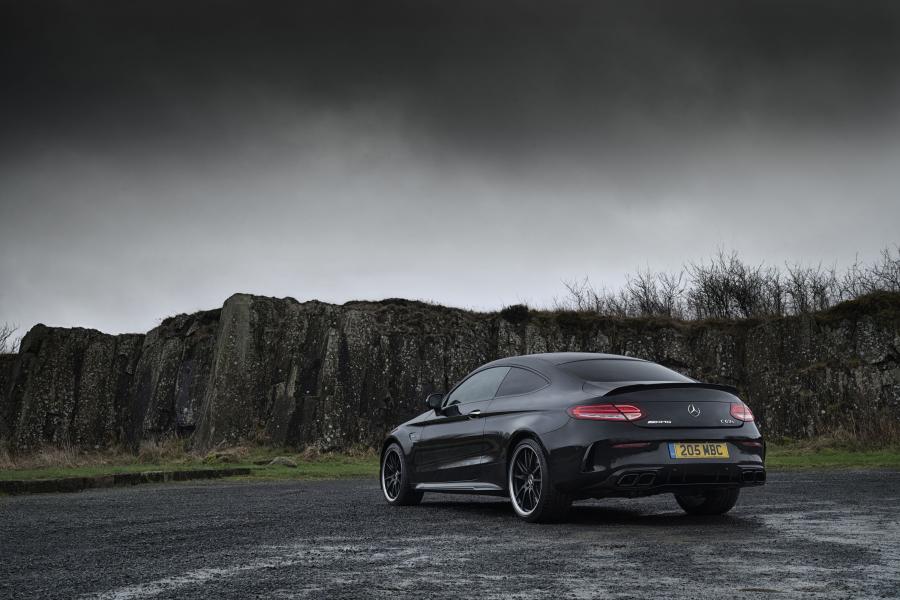  Mercedes-AMG C63 S Coupe (C205) 2018 года  (UK) (фото 18 из 40)